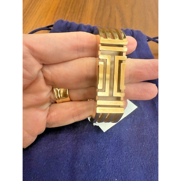Tory Burch Fitbit Flex Bracelet Bangle – Gold Tone Metal – Geometric Design NEW - Picture 6 of 11